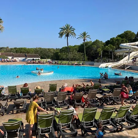 Parque de Campismo La Baume 515 5*